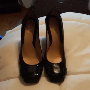 COLE HAAN LEATHER BUCKLE PUMPS